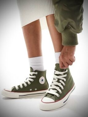 🆕 Converse Chuck Taylor All star Hi trainers army green Women Size 6 NIB